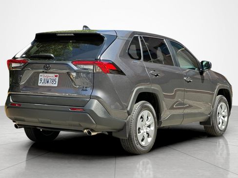 Used 2024 Toyota RAV4 LE AWD/4WD image 5