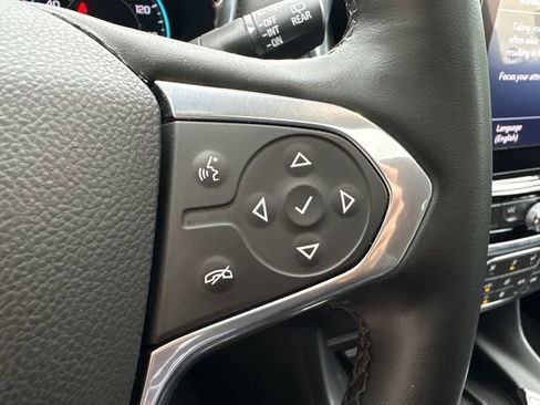 Used 2023 Chevrolet Traverse RS AWD/4WD image 22