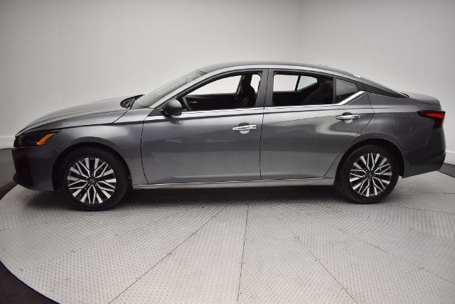 Certified 2024 Nissan Altima 2.5 SV AWD/4WD image 6
