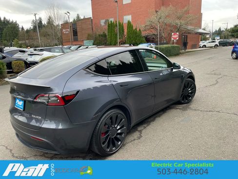 Used 2022 Tesla Model Y Performance image 13
