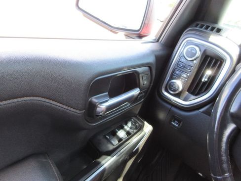 Certified 2020 GMC Sierra 1500 AT4 w/ AT4 Premium Package AWD/4WD image 32