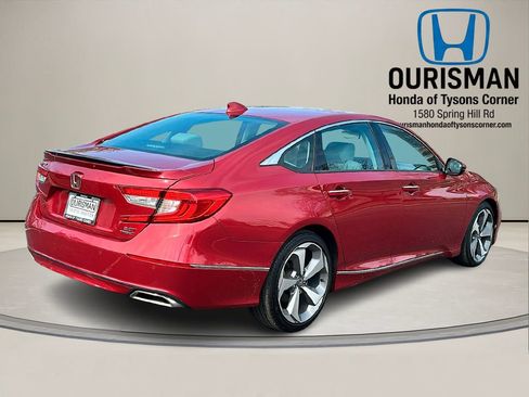 Used 2020 Honda Accord Touring image 4