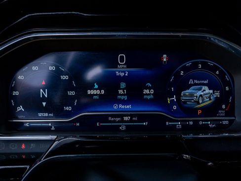 Used 2024 Chevrolet Silverado 1500 High Country w/ Technology Package image 19