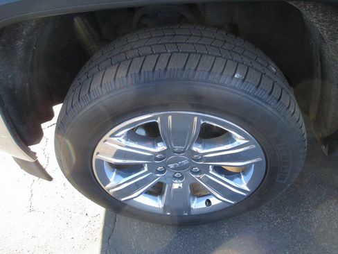 Used 2017 GMC Sierra 1500 SLT image 13