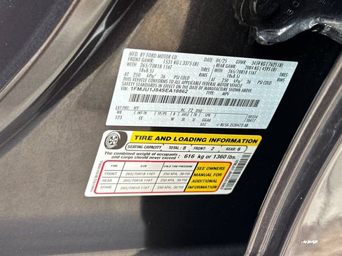 Used 2025 Ford Expedition Active AWD/4WD image 43