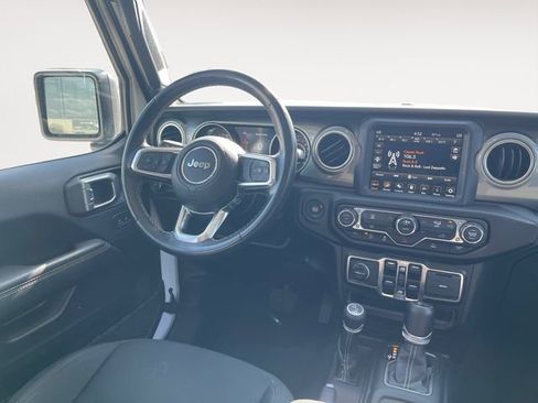 Used 2022 Jeep Wrangler Unlimited Sahara AWD/4WD image 10