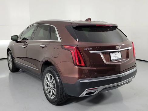 Used 2023 Cadillac XT5 Premium Luxury w/ Technology Package FWD image 3