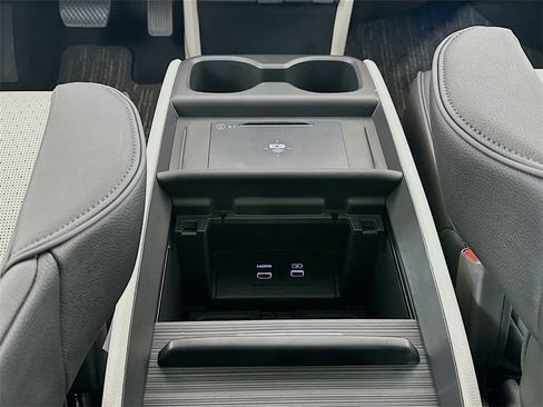 New 2026 Honda Odyssey Elite image 12
