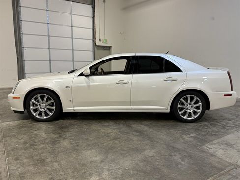 Used 2006 Cadillac STS V8 w/ Preferred Equipment Group RWD image 4