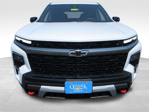 New 2026 Chevrolet Traverse Z71 w/ Driver Confidence Package AWD/4WD image 9