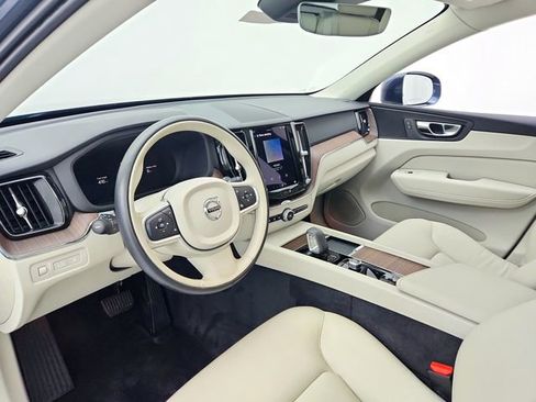 Certified 2022 Volvo XC60 T8 Inscription Expression w/ Climate Package image 21