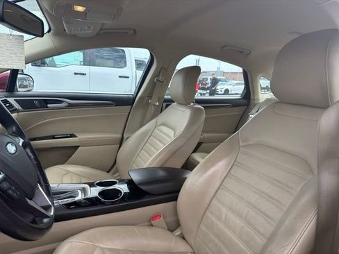 Used 2013 Ford Fusion SE FWD image 19