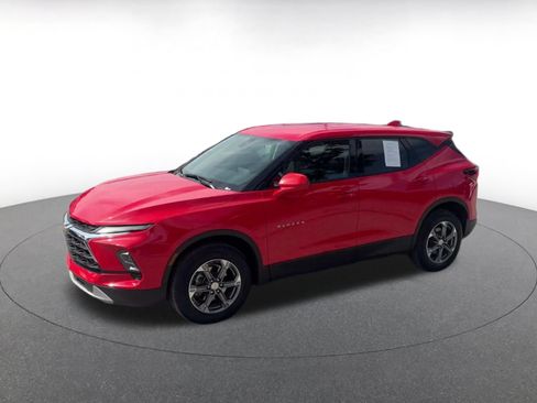 Used 2026 Chevrolet Blazer LT AWD/4WD image 8