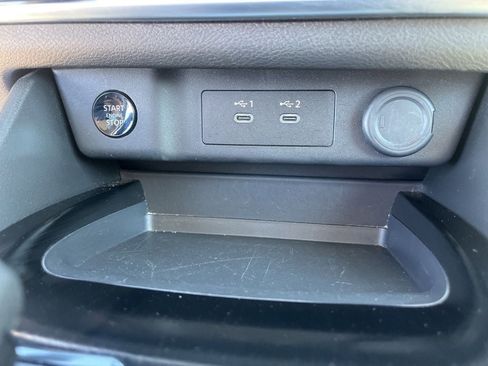 Used 2025 Nissan Rogue SV FWD image 25