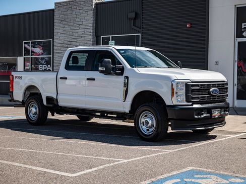 Used 2025 Ford F250 XL w/ FX4 Off-Road Package AWD/4WD image 7
