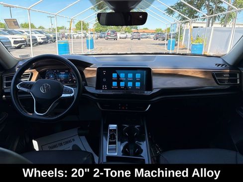 Used 2026 Volkswagen Atlas SE AWD/4WD image 14