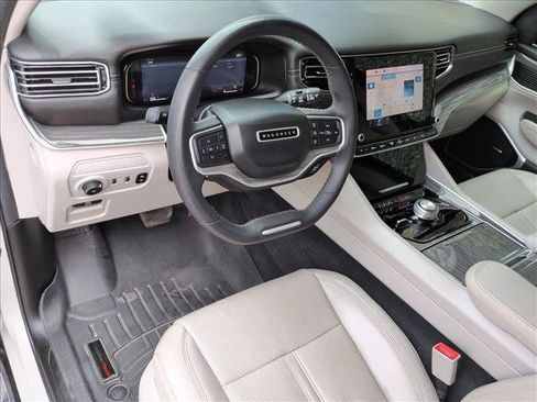 Used 2022 Jeep Wagoneer Series II AWD/4WD image 14