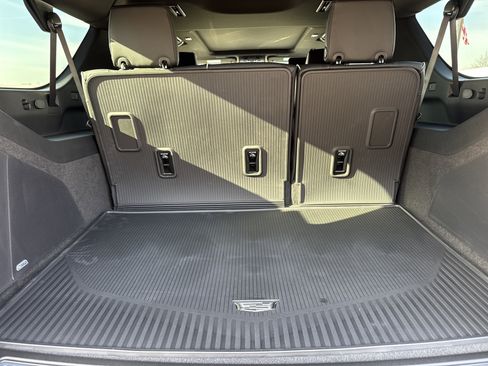 Used 2026 Cadillac Escalade ESV Sport w/ Touring Package image 37