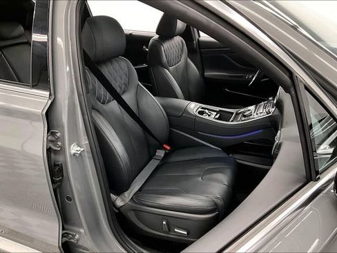 Used 2023 Hyundai Santa Fe Calligraphy AWD/4WD image 8