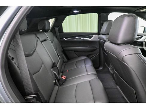 Used 2022 Cadillac XT5 Premium Luxury image 18