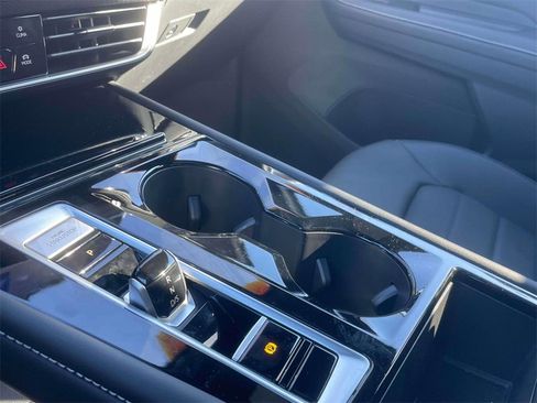 New 2024 Volkswagen Atlas Cross Sport SEL R-Line image 29