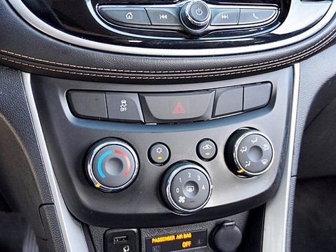 Used 2021 Chevrolet Trax LS w/ Tint and Cruise Package FWD image 27