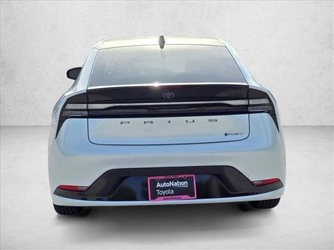 New 2026 Toyota Prius Plug-In Hybrid FWD image 7