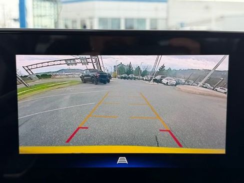 Certified 2024 Chevrolet Trax RS w/ Driver Confidence Package FWD image 7