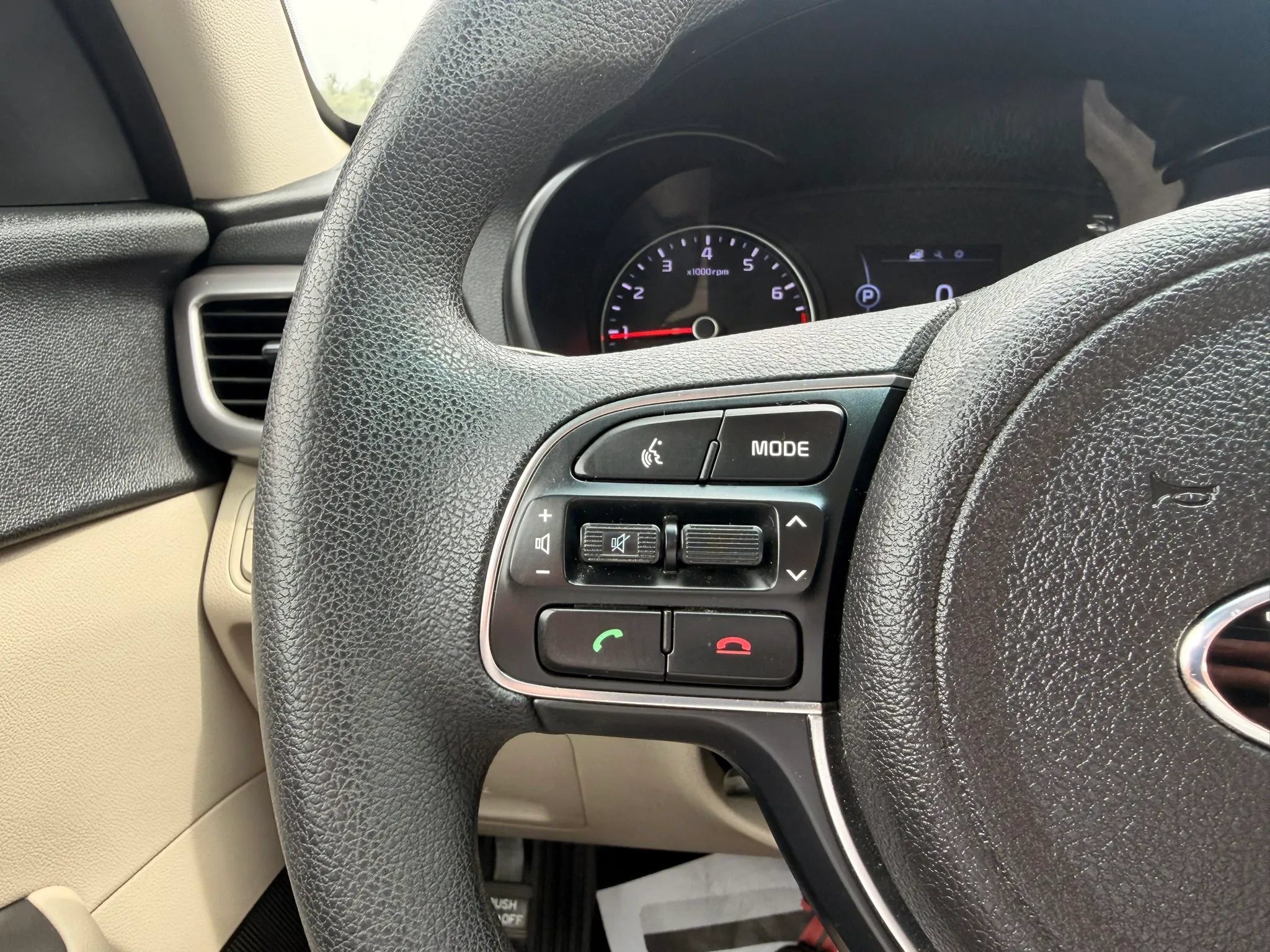 Used 2016 Kia Optima LX FWD image 14
