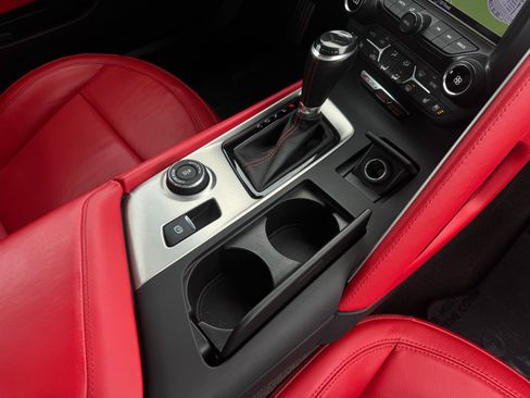 Used 2016 Chevrolet Corvette Z06 w/ 3LZ Preferred Equipment Group image 39