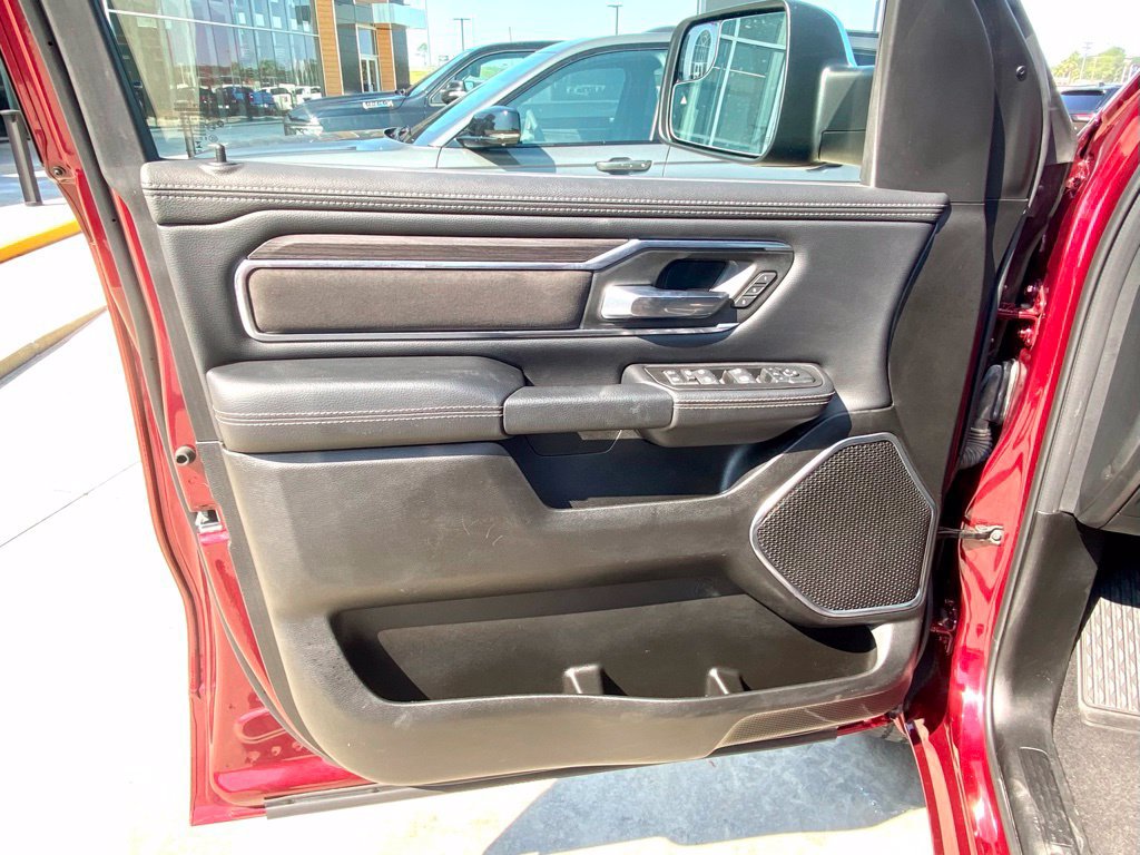 Used 2026 RAM 1500 Laramie AWD/4WD image 12