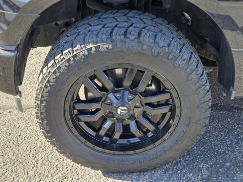 Used 2017 Ford F150 XL w/ Equipment Group 101A Mid image 6