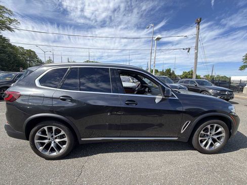 Certified 2023 BMW X5 xDrive40i w/ Premium Package AWD/4WD image 9