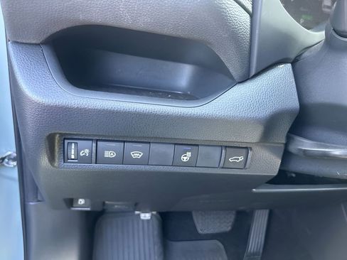 Used 2023 Toyota RAV4 XLE Premium AWD/4WD image 22