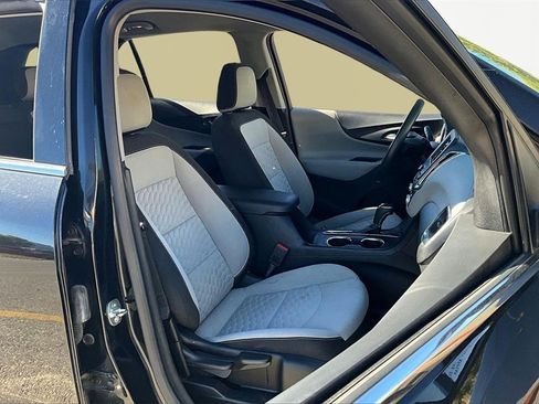 Used 2019 Chevrolet Equinox LT image 7