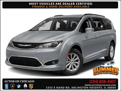 Used 2017 Chrysler Pacifica Touring-L w/ Tire & Wheel Group