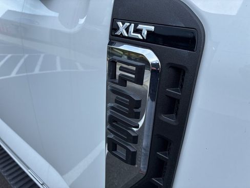 Used 2023 Ford F350 XLT image 27