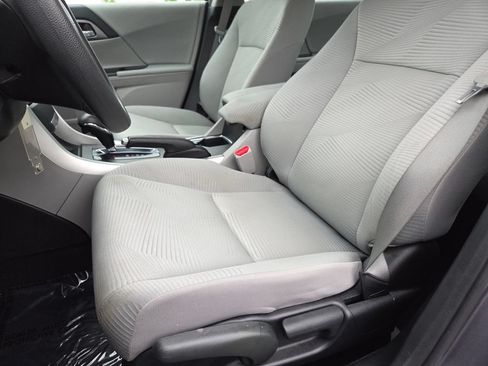 Used 2014 Honda Accord LX image 26