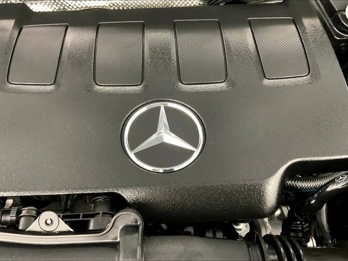 Certified 2022 Mercedes-Benz GLB 250 image 31