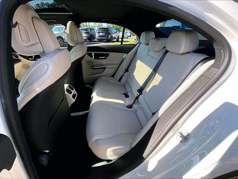 Used 2025 Mercedes-Benz C 300 4MATIC Sedan image 21