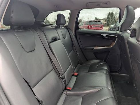 Used 2017 Volvo XC60 T6 Inscription w/ Preferred Option Package image 23