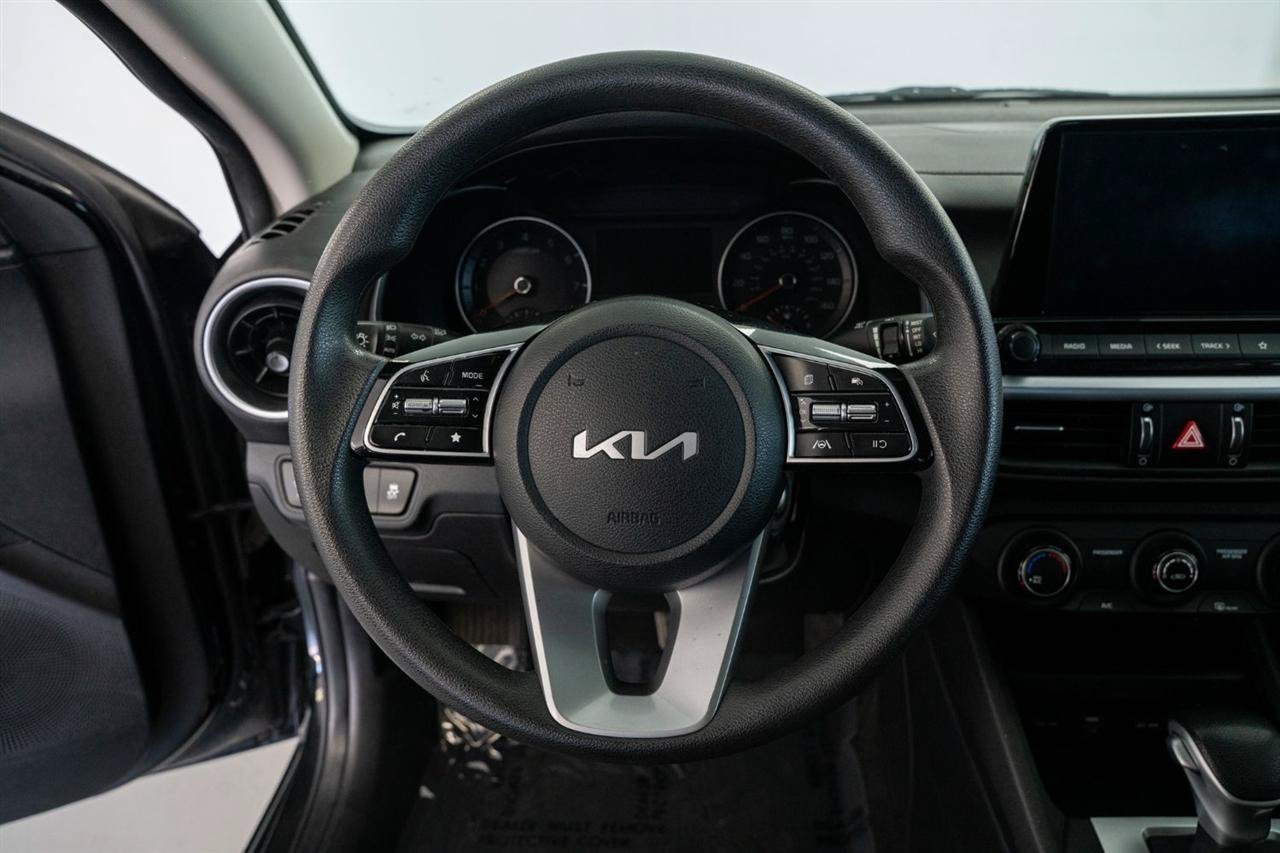 Used 2023 Kia Forte LXS FWD image 14