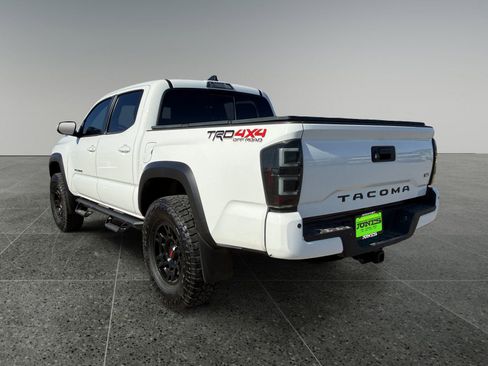 Used 2021 Toyota Tacoma TRD Off-Road w/ Technology Package image 4