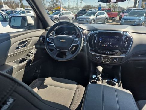 Certified 2023 Chevrolet Traverse LT image 13