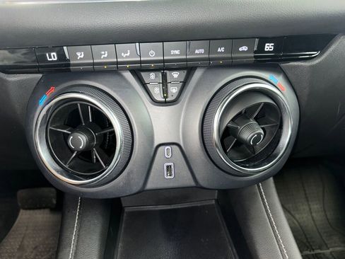 Used 2023 Chevrolet Blazer LT w/ Driver Confidence Package image 13