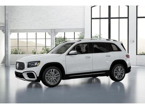Used 2025 Mercedes-Benz GLB 35 AMG 4MATIC image 36