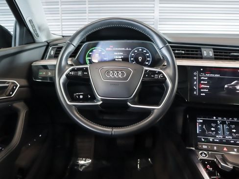 Used 2021 Audi e-tron Premium w/ Convenience Plus Package image 18