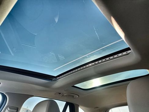 Used 2022 Mercedes-Benz GLC 300 4MATIC image 19