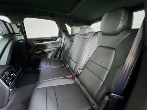 New 2026 Porsche Cayenne AWD/4WD image 24
