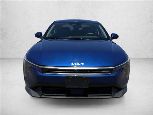 Used 2025 Kia K4 FWD image 2